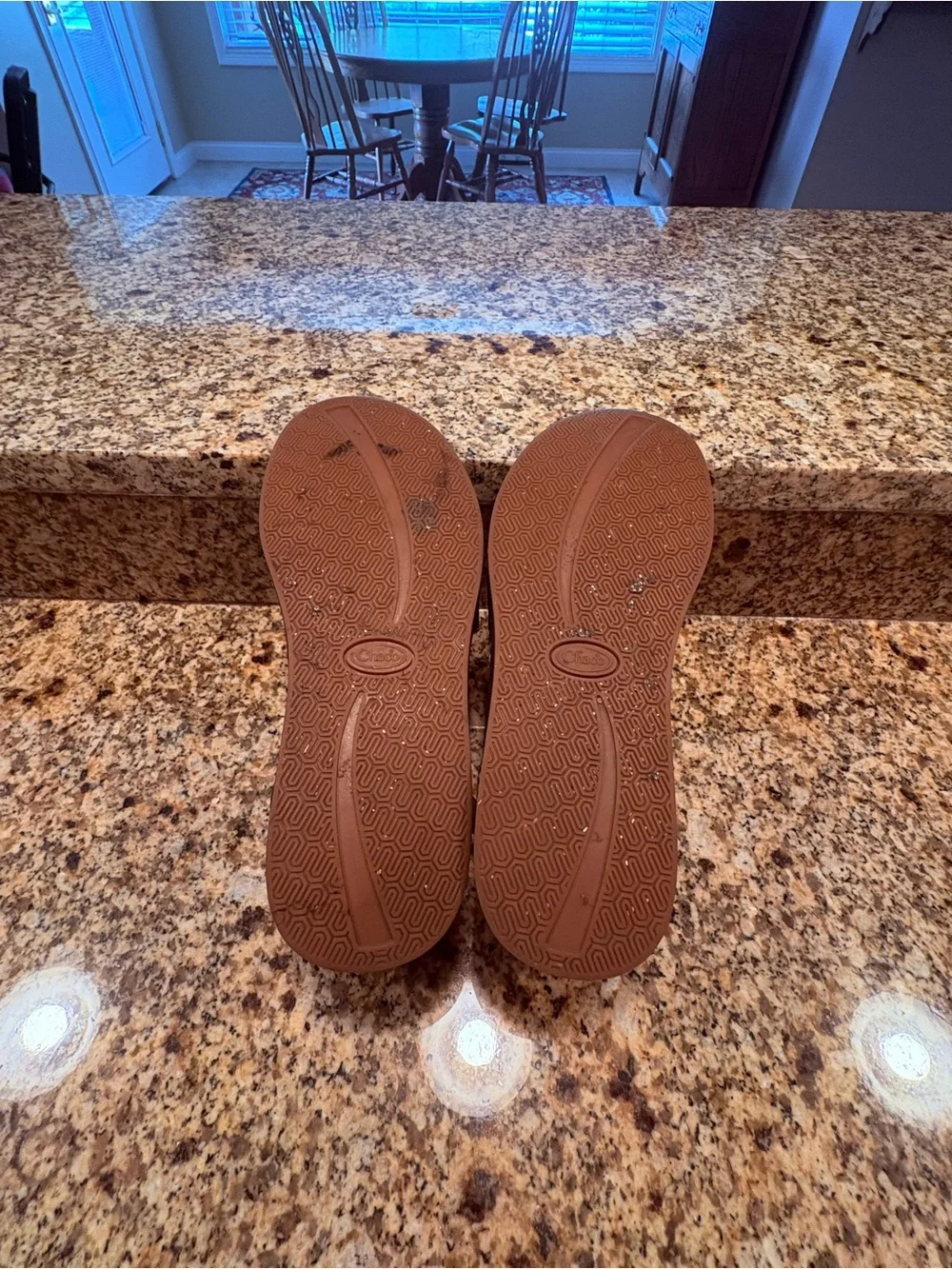 Chaco Tornado Wayfarer Dark Brown Sandals Women’s Size 9 READ Strap Damage